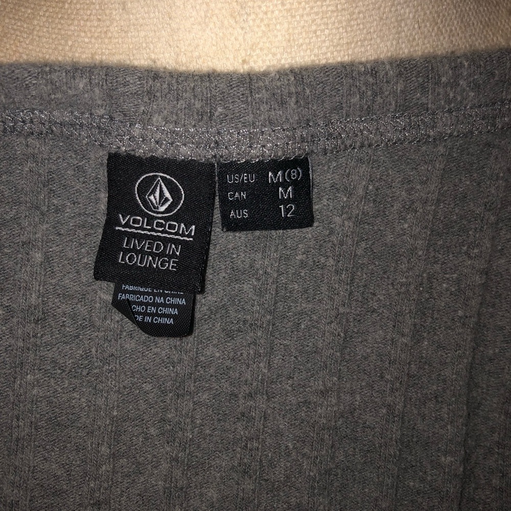 Volcom Charcoal V-Neck Ribbed Cut-Off Tee - Picture 6 of 8